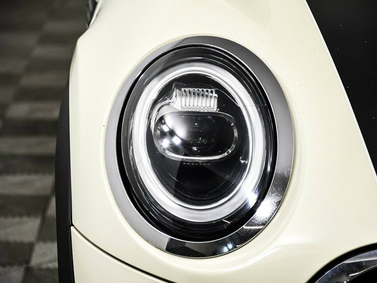 Купить Mini Hatch с пробегом. Фото: #14