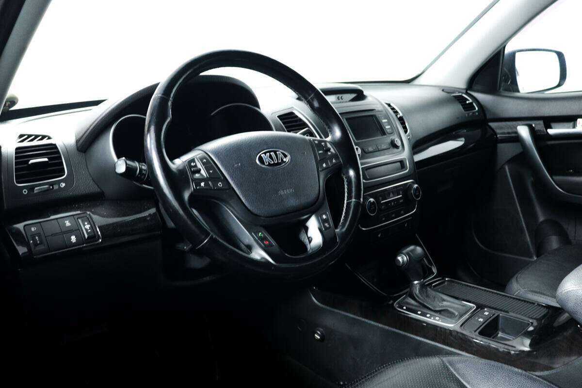 Купить Kia Sorento с пробегом. Фото: #12