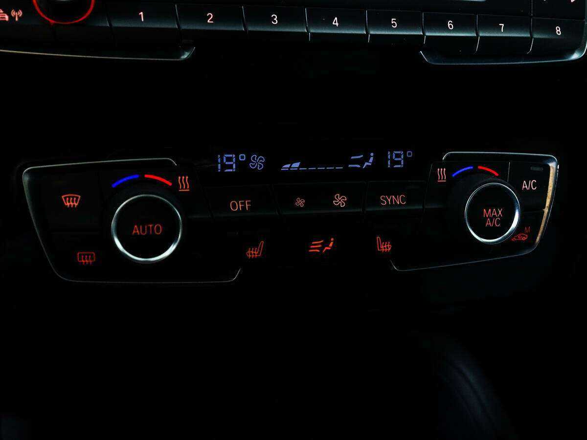 Купить BMW X1 с пробегом. Фото: #15