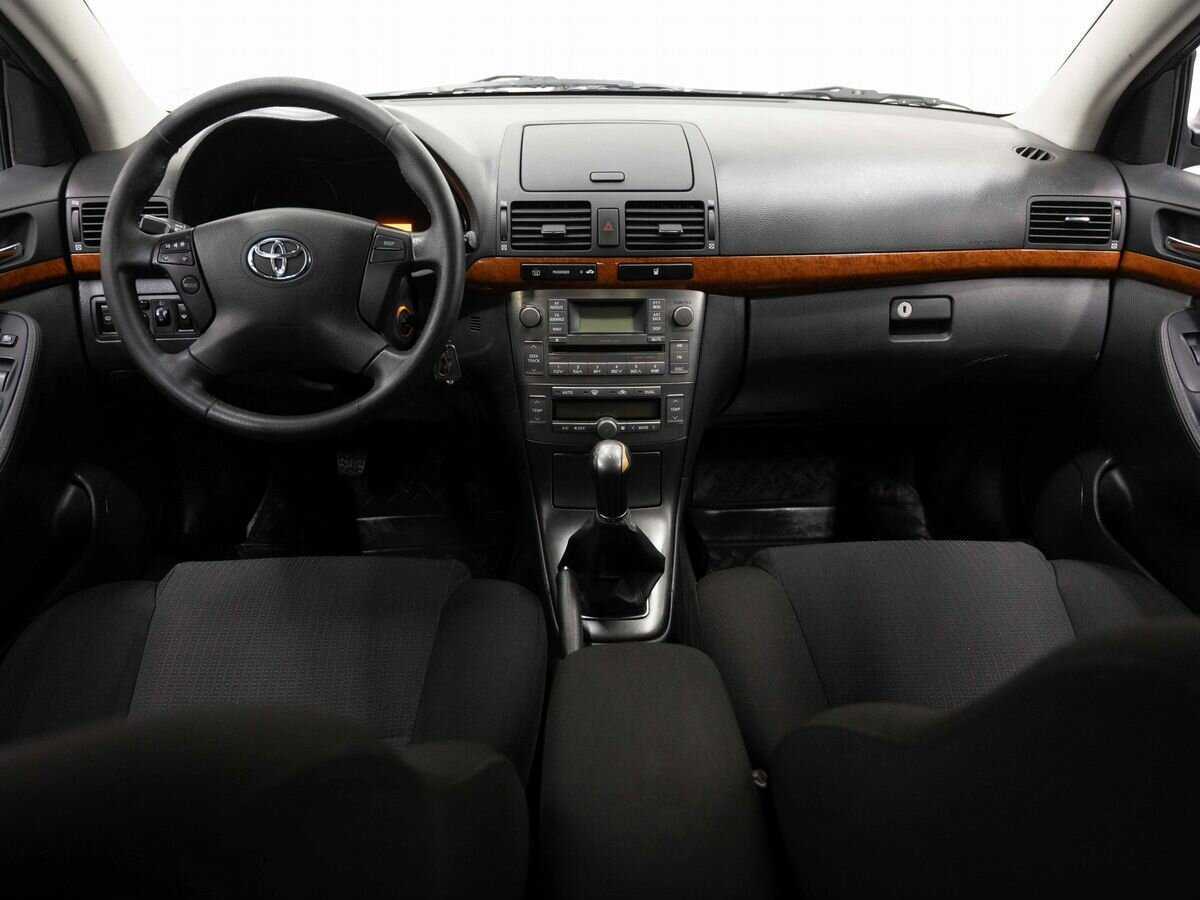Купить Toyota Avensis с пробегом. Фото: #12