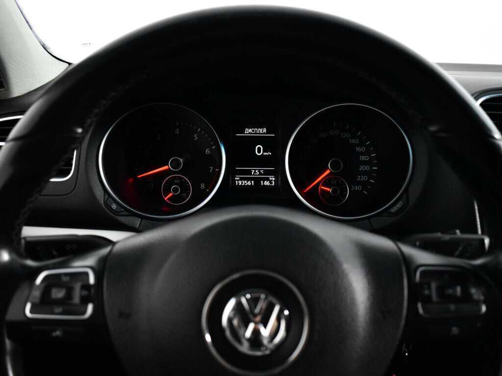 Купить Volkswagen Golf с пробегом. Фото: #10