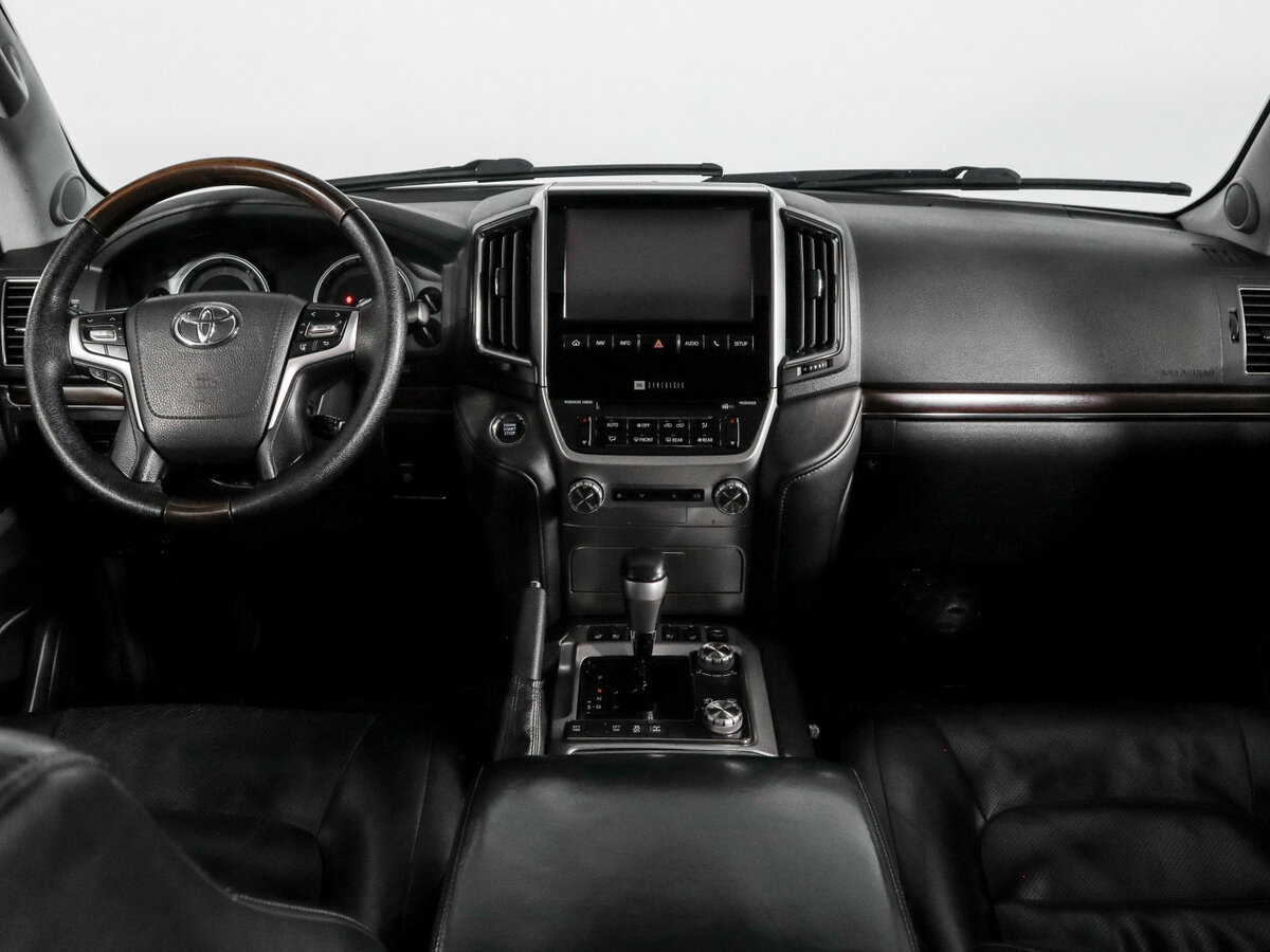 Купить Toyota Land Cruiser с пробегом. Фото: #11