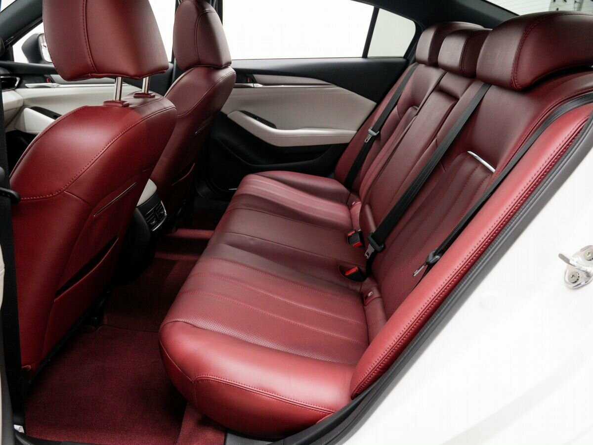 Купить Mazda 6 с пробегом. Фото: #11