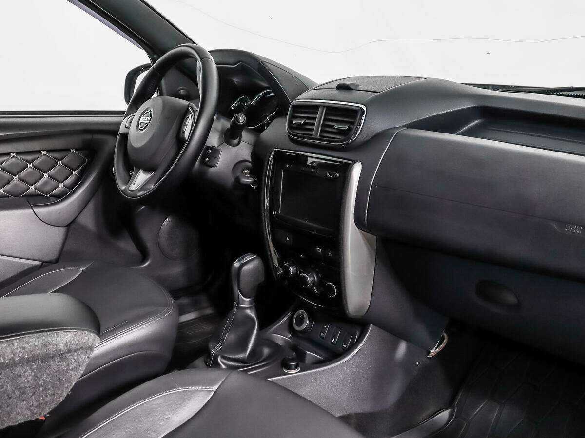 Купить Nissan Terrano с пробегом. Фото: #10