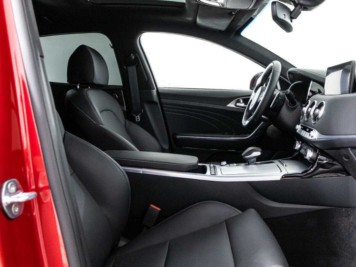 Купить Kia Stinger с пробегом. Фото: #30