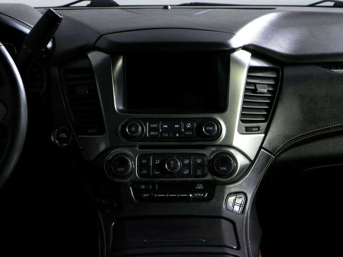 Купить Chevrolet Tahoe с пробегом. Фото: #13