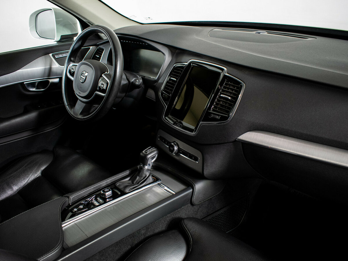 Купить Volvo XC90 с пробегом. Фото: #9