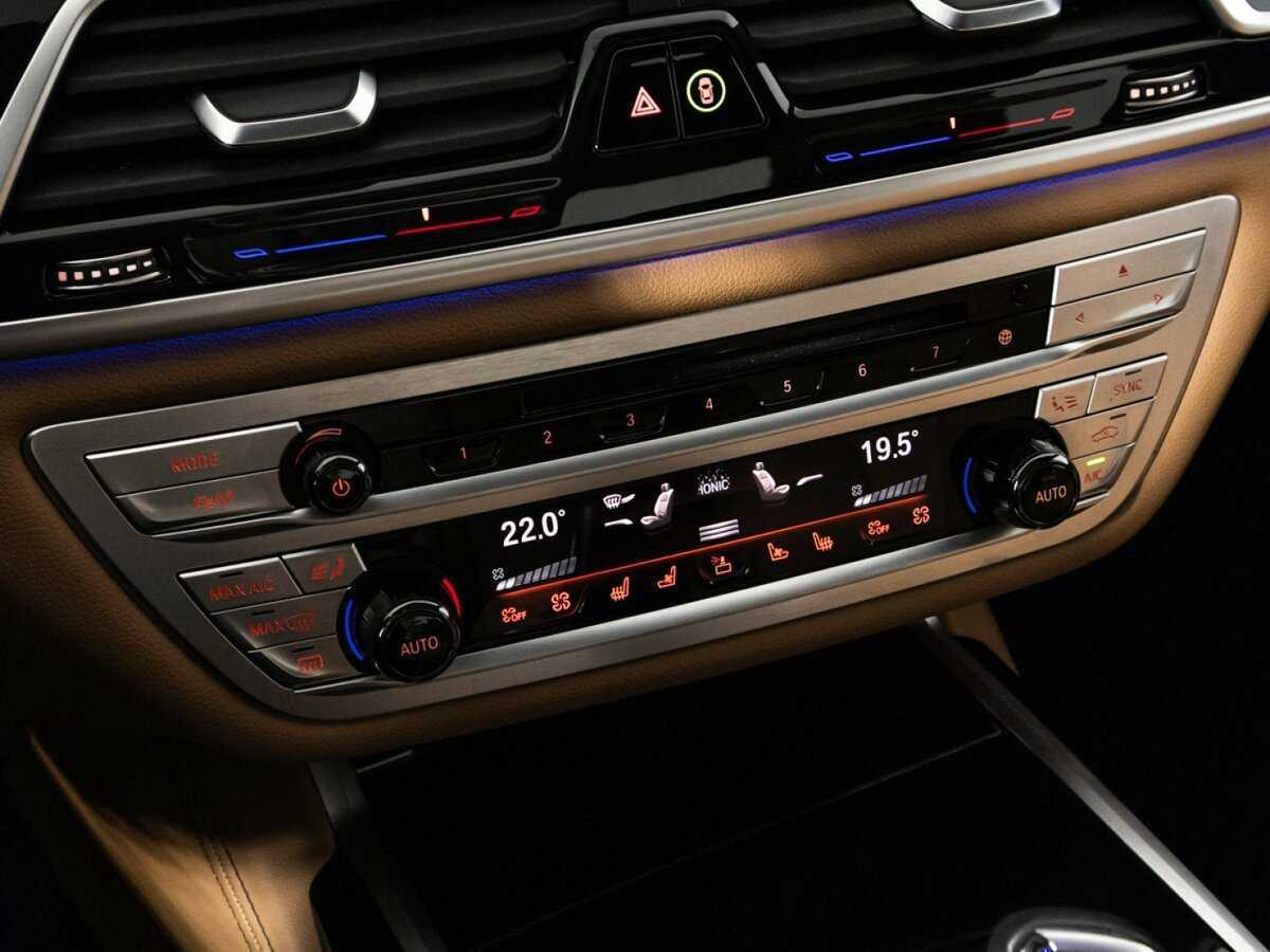 Купить BMW 7 серии с пробегом. Фото: #18