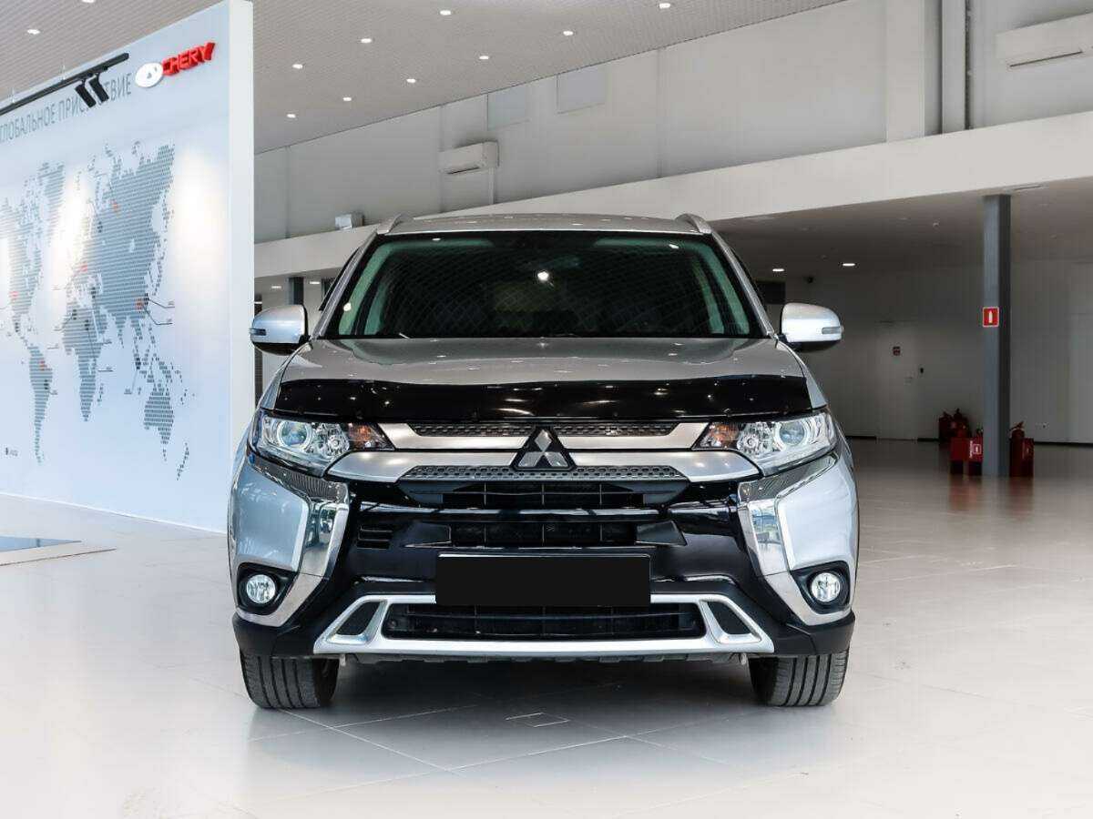 Купить Mitsubishi Outlander с пробегом. Фото: #1