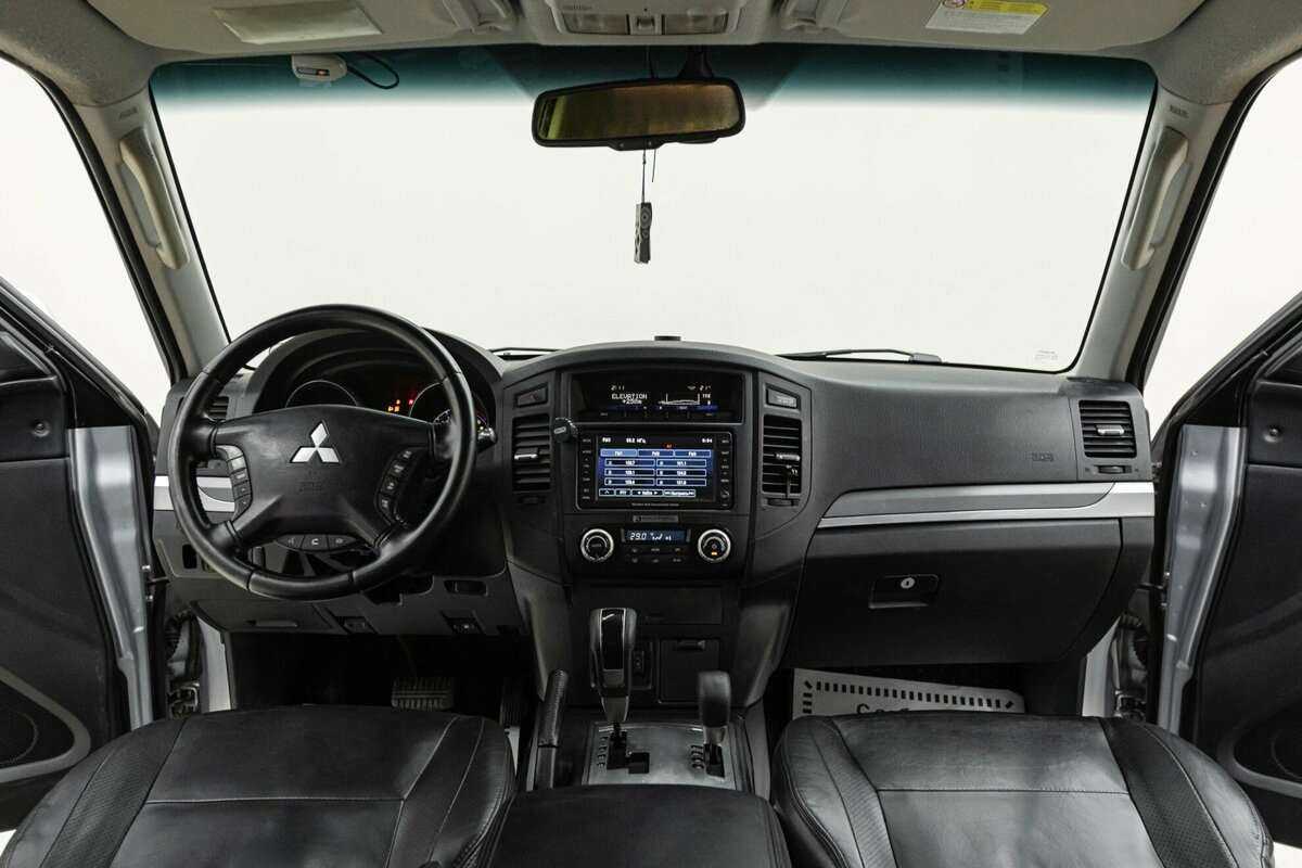 Купить Mitsubishi Pajero с пробегом. Фото: #7