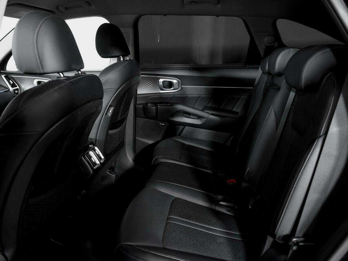 Купить Kia Sorento с пробегом. Фото: #9