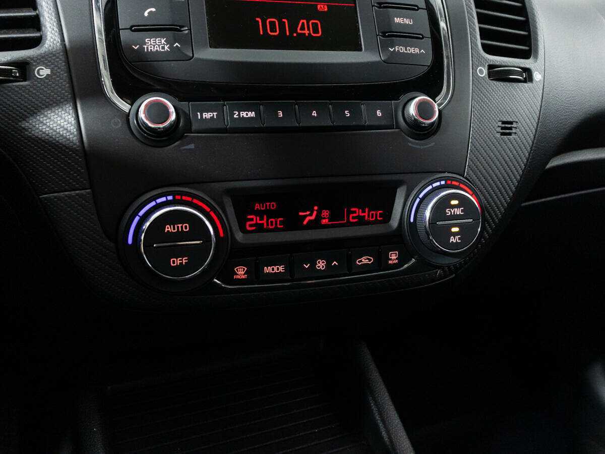 Купить Kia Cerato с пробегом. Фото: #15