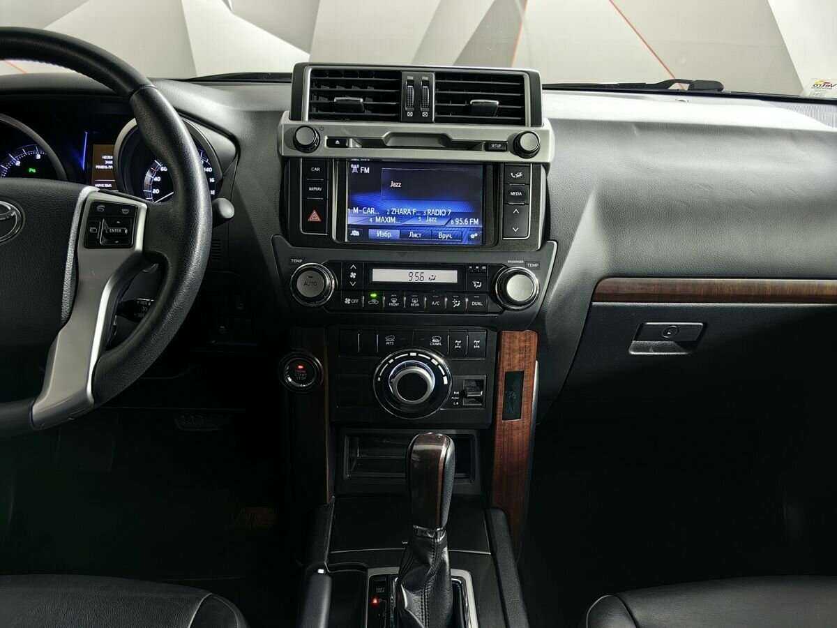 Купить Toyota Land Cruiser Prado с пробегом. Фото: #10