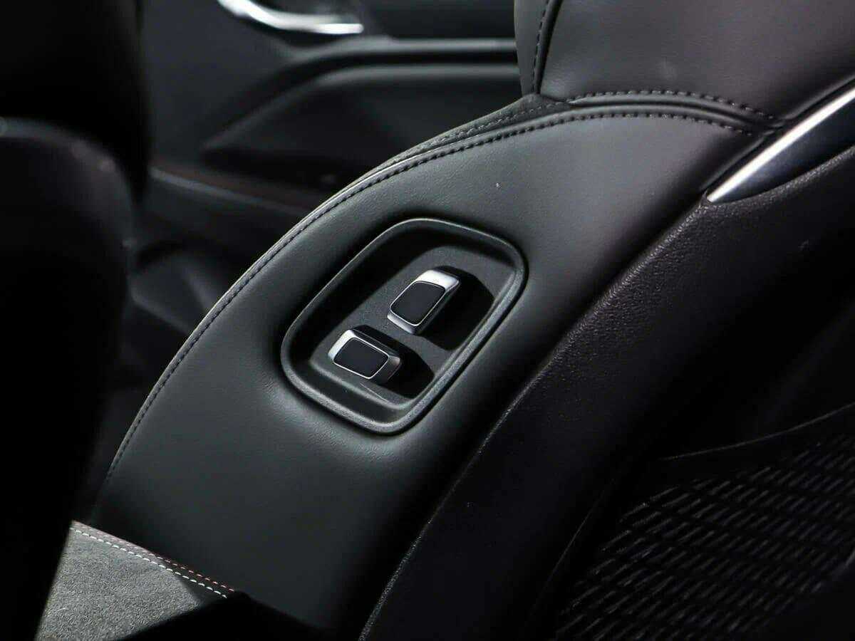 Купить Geely Tugella с пробегом. Фото: #25