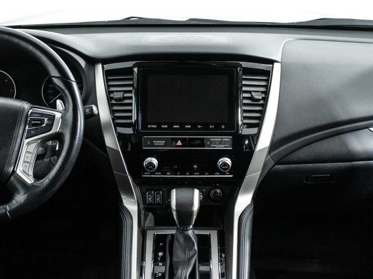 Купить Mitsubishi Pajero Sport с пробегом. Фото: #13