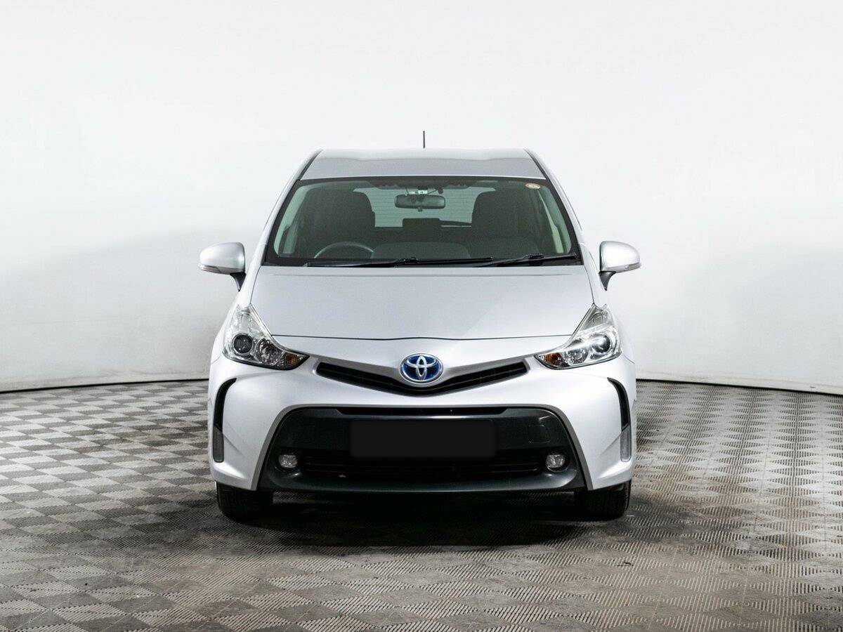 Купить Toyota Prius Alpha с пробегом. Фото: #1