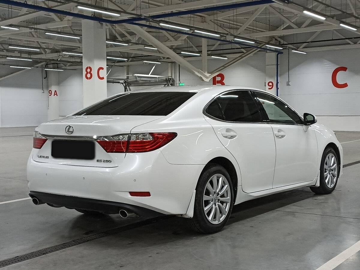 Купить Lexus ES с пробегом. Фото: #4
