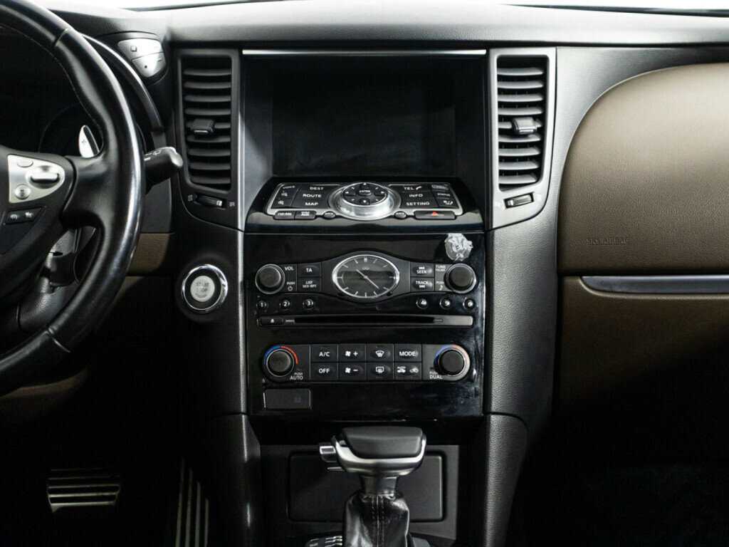 Купить Infiniti FX с пробегом. Фото: #13