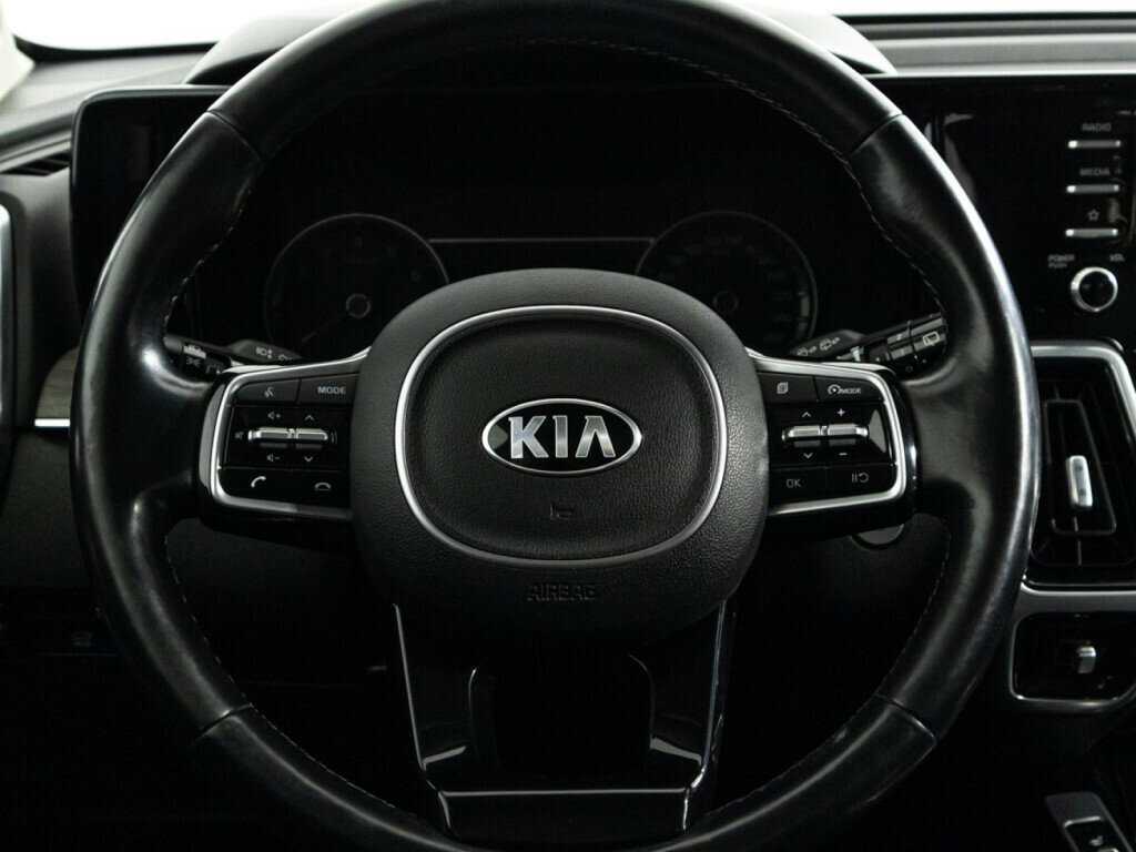 Купить Kia Sorento с пробегом. Фото: #24