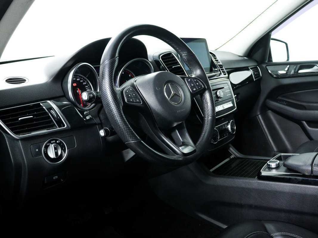 Купить Mercedes-Benz GLE с пробегом. Фото: #12