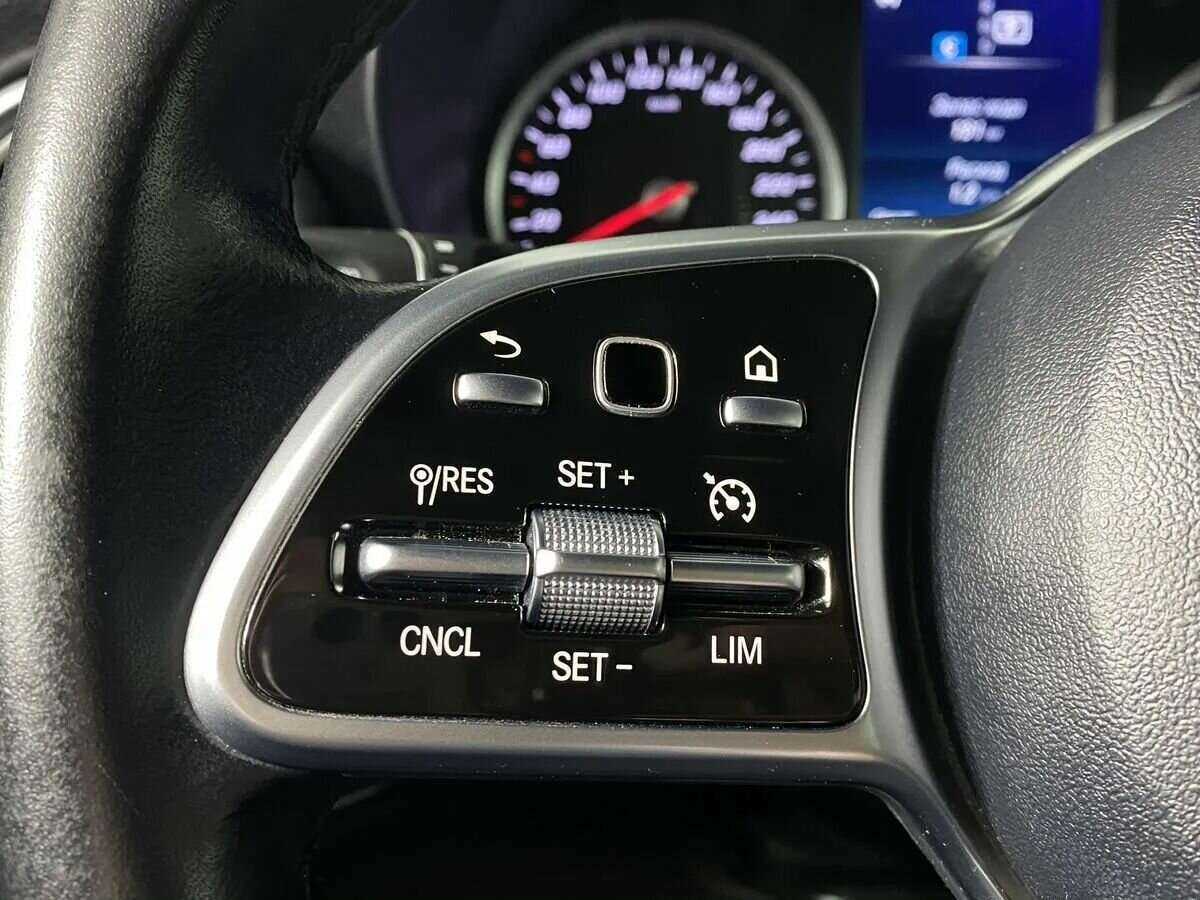 Купить Mercedes-Benz GLC с пробегом. Фото: #15