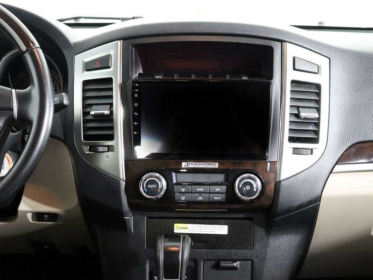 Купить Mitsubishi Pajero с пробегом. Фото: #15