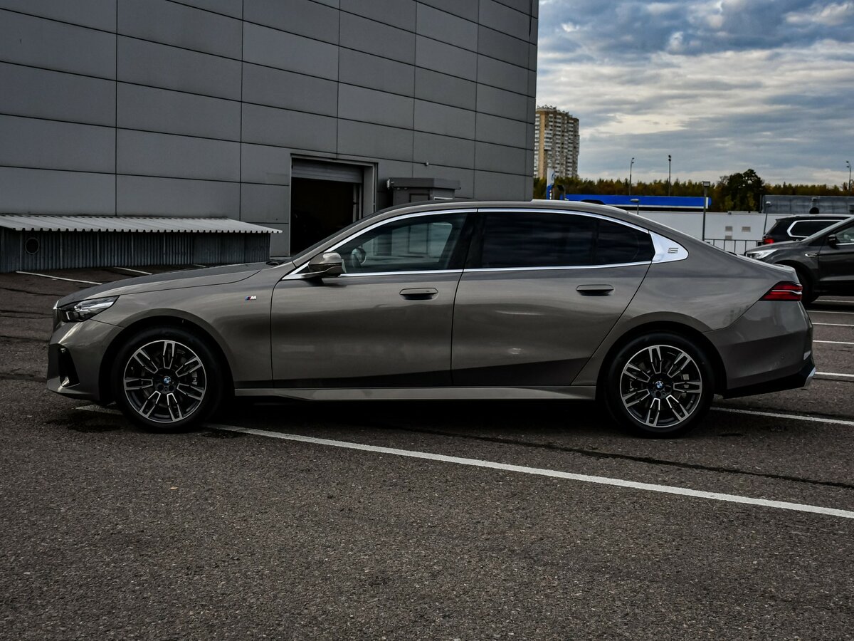 Купить BMW 5 серии с пробегом. Фото: #7
