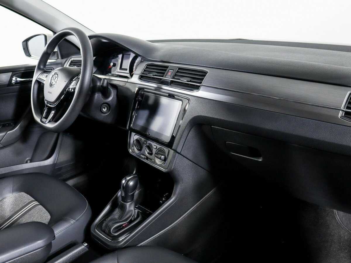 Купить Volkswagen Santana с пробегом. Фото: #5