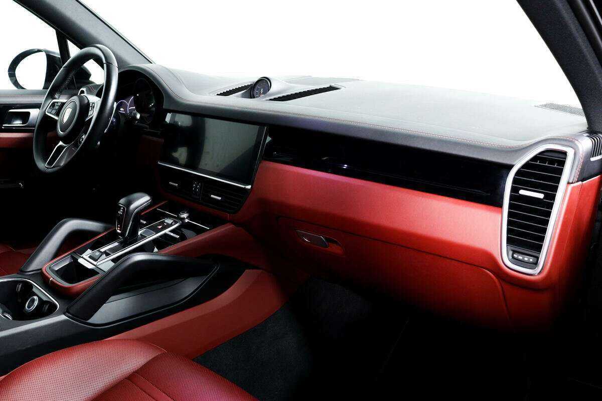 Купить Porsche Cayenne с пробегом. Фото: #4