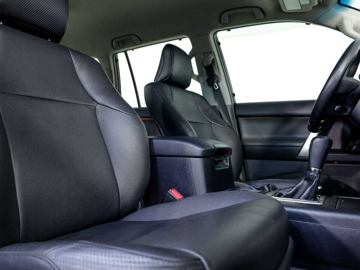 Купить Toyota Land Cruiser Prado с пробегом. Фото: #16