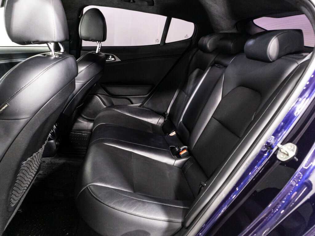 Купить Kia Stinger с пробегом. Фото: #9