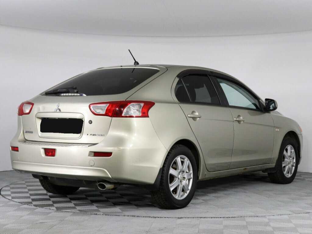 Купить Mitsubishi Lancer с пробегом. Фото: #2