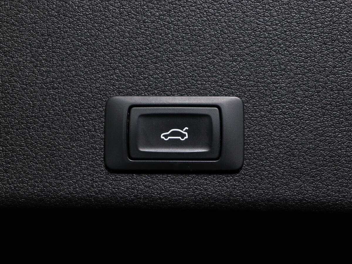 Купить Audi e-tron с пробегом. Фото: #18