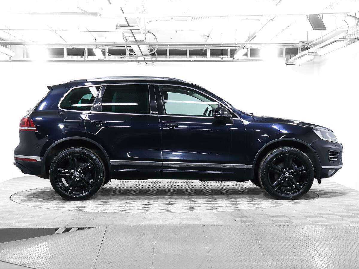 Купить Volkswagen Touareg с пробегом. Фото: #3