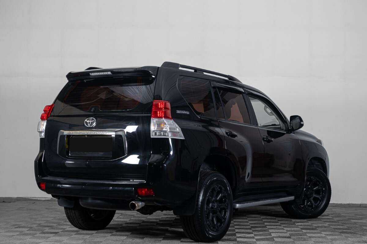 Купить Toyota Land Cruiser Prado с пробегом. Фото: #1