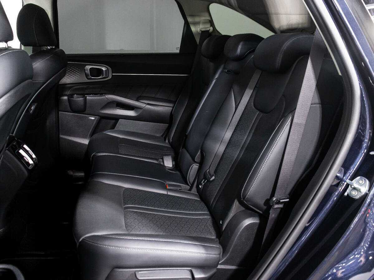 Купить Kia Sorento с пробегом. Фото: #9