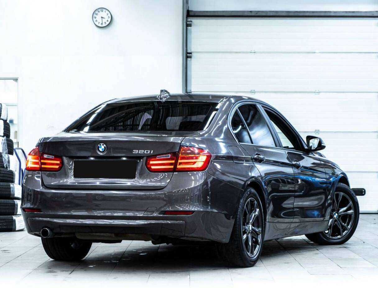 Купить BMW 3 серии с пробегом. Фото: #2
