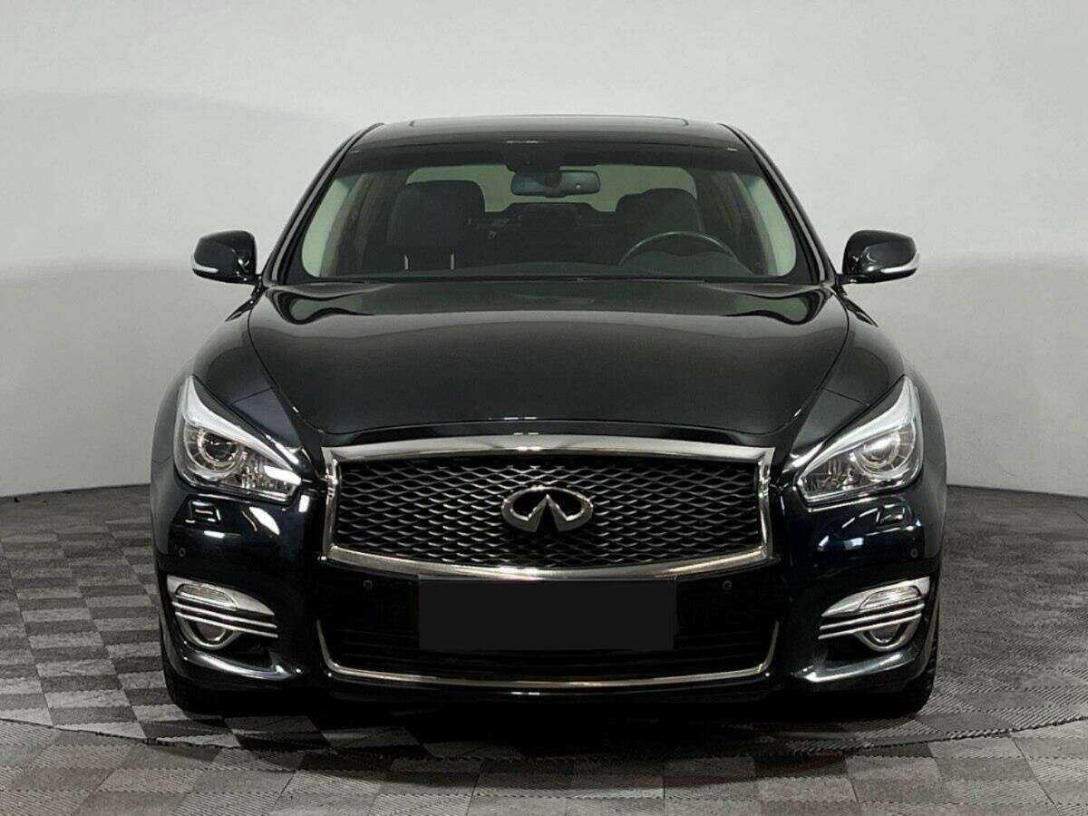Купить Infiniti Q70 с пробегом. Фото: #1