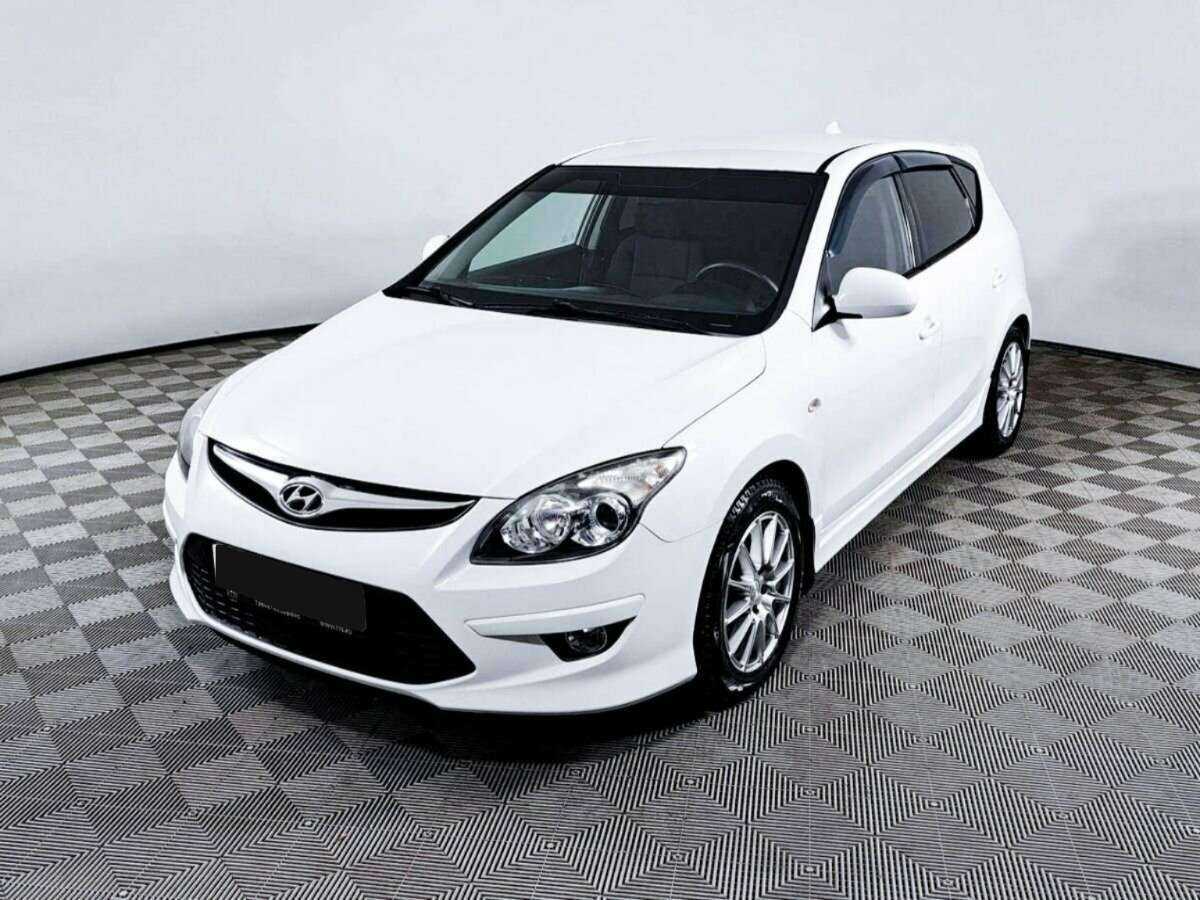 Купить Hyundai i30 с пробегом. Посмотреть фото
