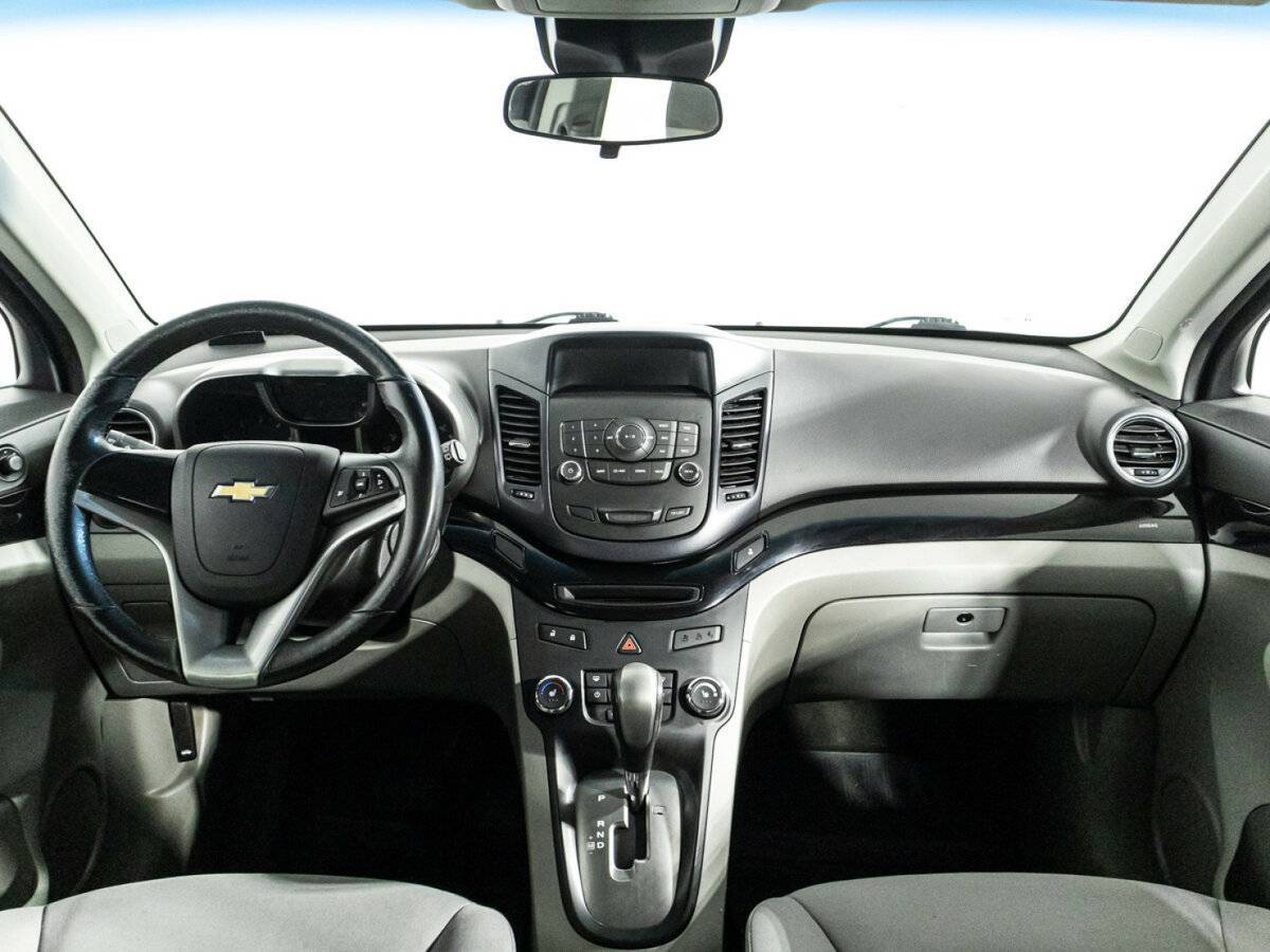 Купить Chevrolet Orlando с пробегом. Фото: #12