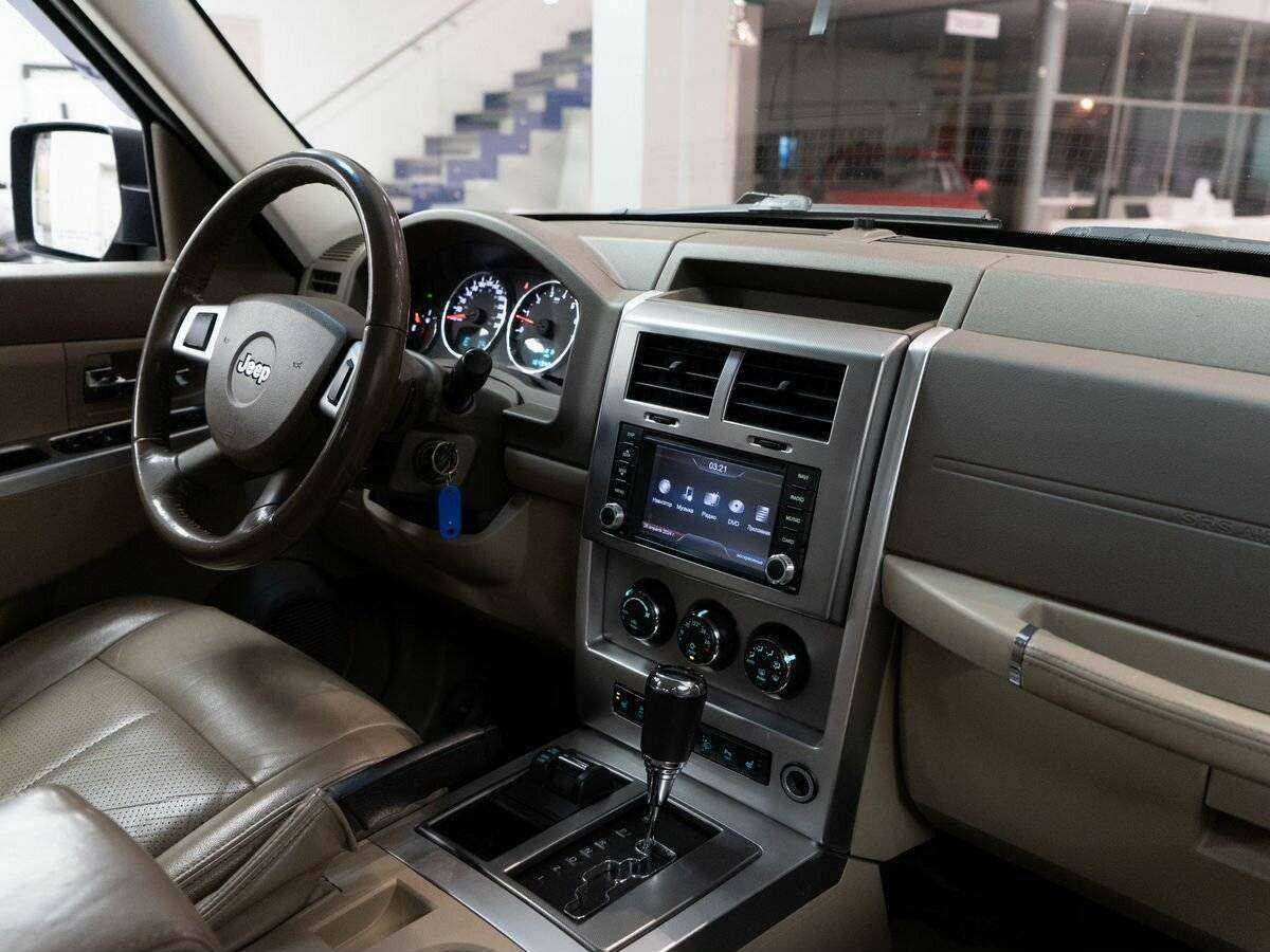 Купить Jeep Cherokee с пробегом. Фото: #16