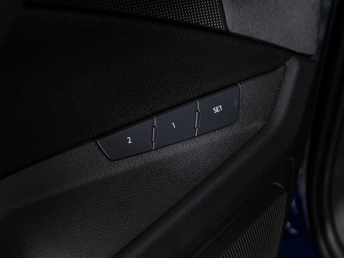 Купить Audi e-tron с пробегом. Фото: #19
