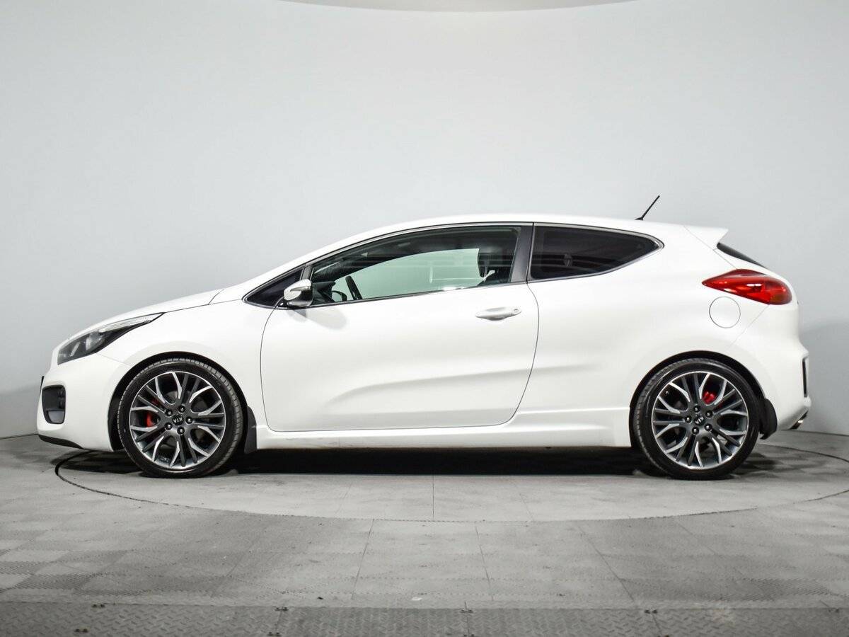 Купить Kia Ceed GT с пробегом. Фото: #3