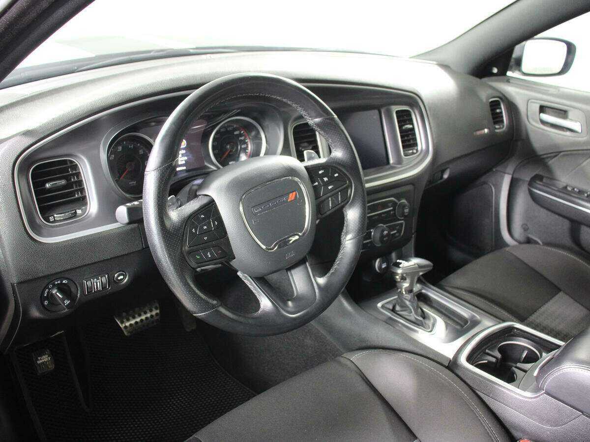 Купить Dodge Charger с пробегом. Фото: #9