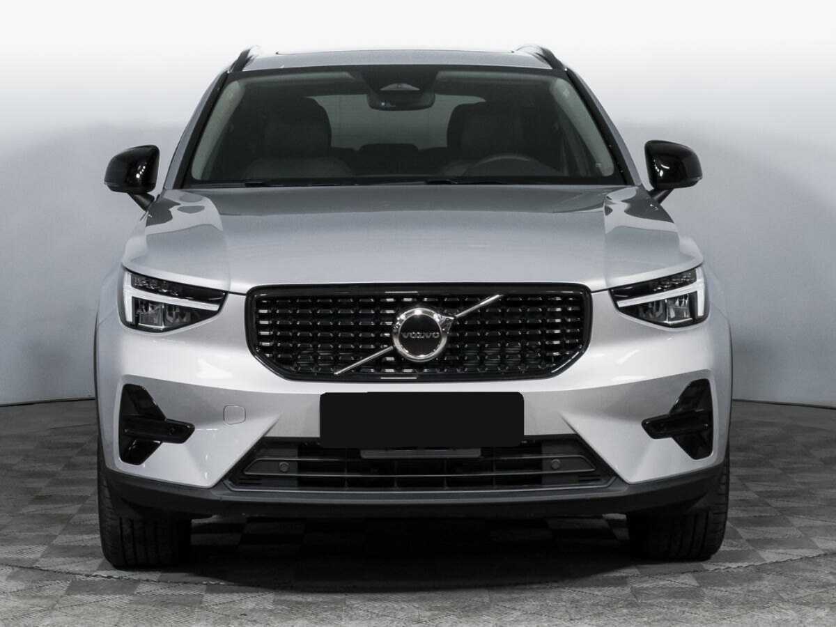 Купить Volvo XC40 с пробегом. Фото: #1