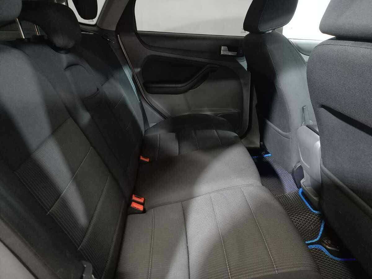 Купить Ford Focus с пробегом. Фото: #10