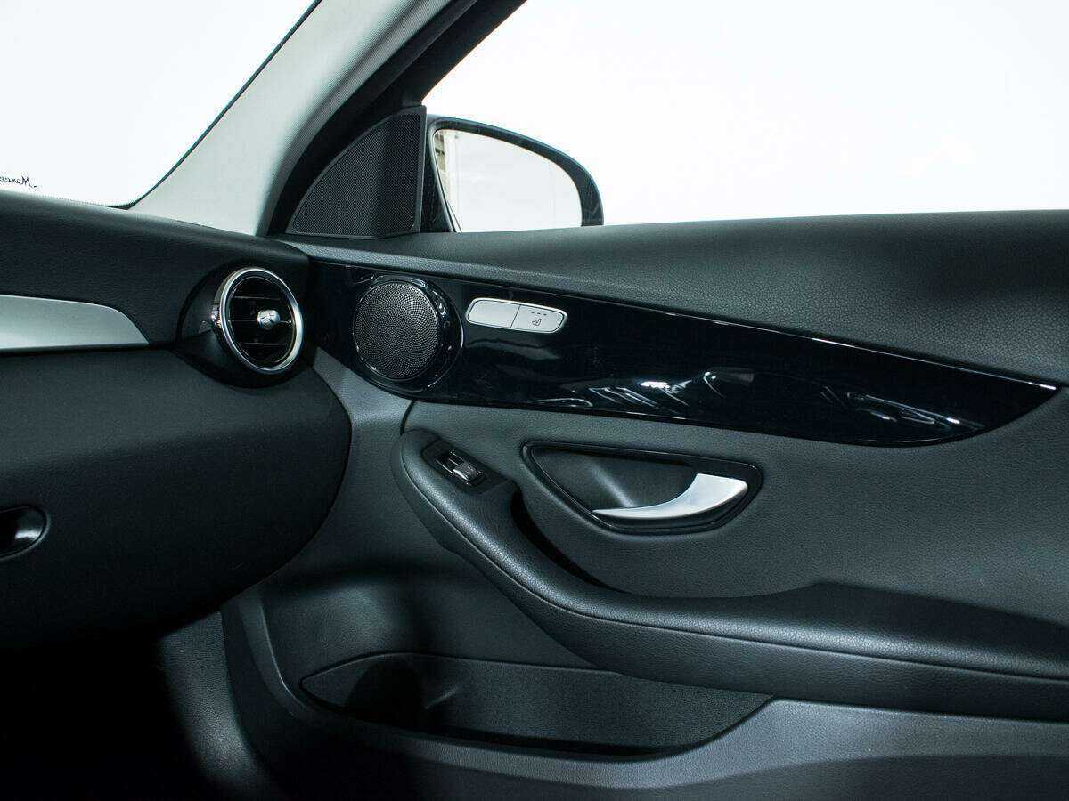 Купить Mercedes-Benz C-Класс с пробегом. Фото: #13