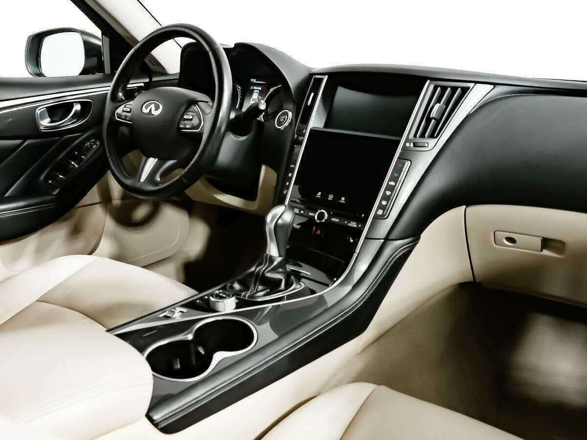 Купить Infiniti Q50 с пробегом. Фото: #7