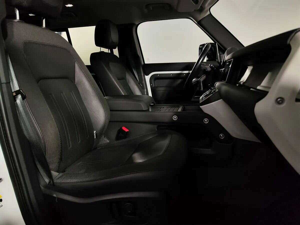 Купить Land Rover Defender с пробегом. Фото: #7