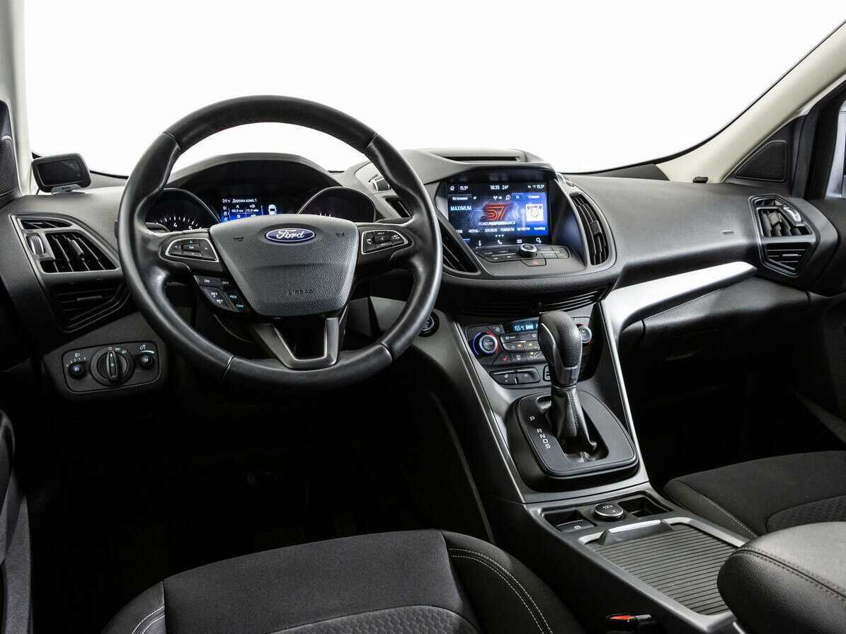 Купить Ford Kuga с пробегом. Фото: #8